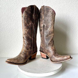 Western Heeled Boots in Brown with Pink Lining